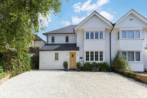 73 Bathurst Walk, Iver, SL0 9EF
