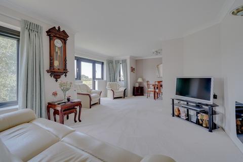 2 bedroom apartment for sale, High Street, Earith, Huntingdon, Cambridgeshire, PE28