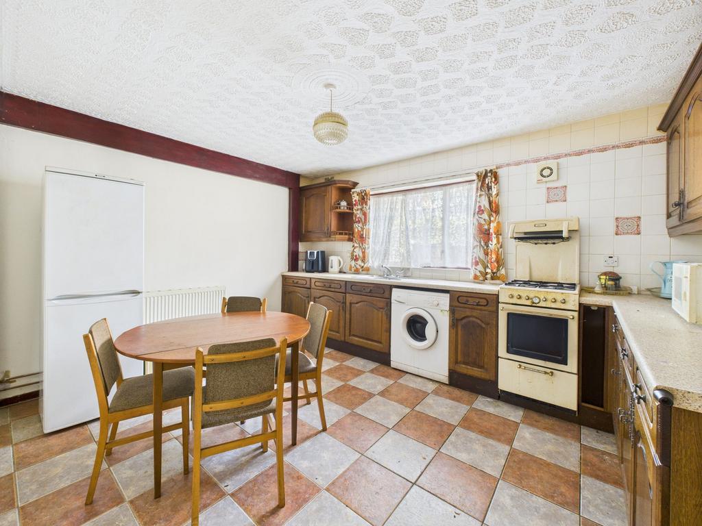 Dining/Kitchen