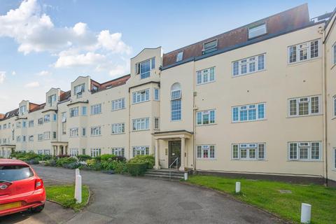 Etchingham Court,  Finchley,  N3