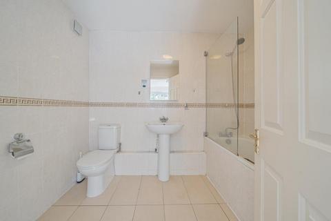 undefined, Etchingham Court,  Finchley,  N3