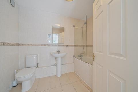undefined, Etchingham Court,  Finchley,  N3
