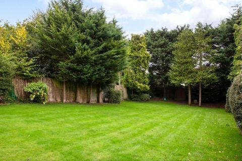 undefined, Oakridge Avenue, Radlett