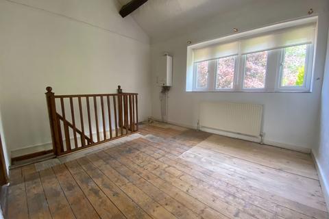 1 bedroom cottage for sale, 6 Shaws, Uppermill, Oldham, OL3 6JX