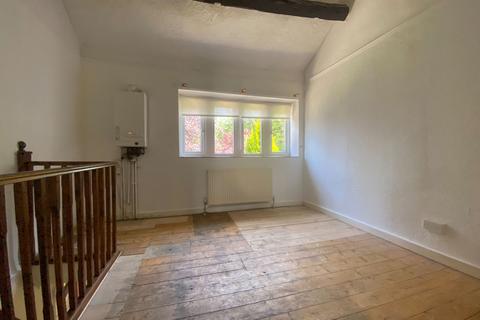 1 bedroom cottage for sale, 6 Shaws, Uppermill, Oldham, OL3 6JX