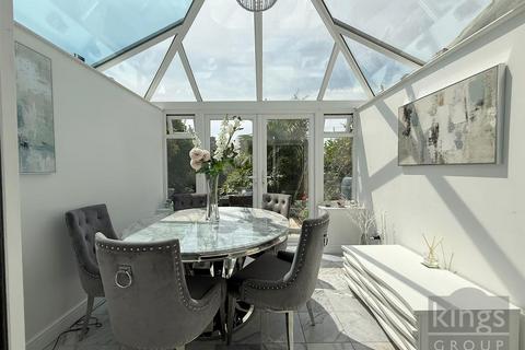 3 Abbotsweld, Harlow, CM18 6TE