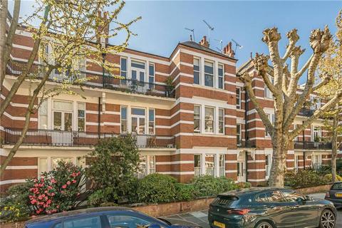 Riverview Gardens, London SW13