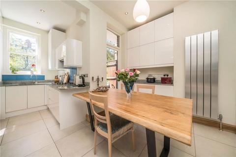 2 bedroom flat for sale, Riverview Gardens, London SW13