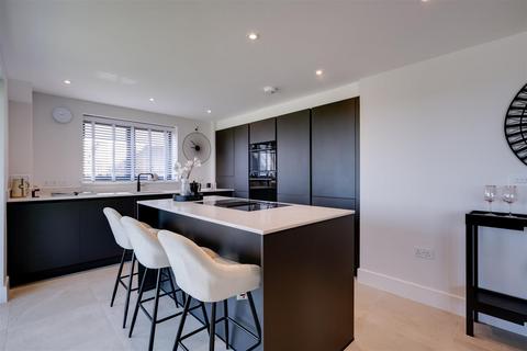 2 bedroom apartment for sale, The Esplanade, Frinton-On-Sea