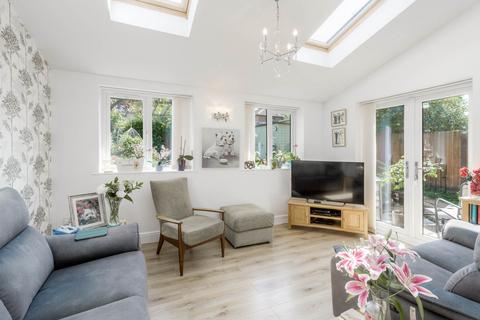 4 bedroom detached house for sale, Lavender Grove, Milton Keynes MK7