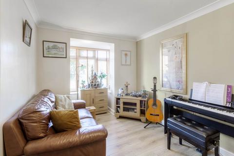 4 bedroom detached house for sale, Lavender Grove, Milton Keynes MK7