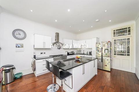 45 Grovelands Road, London, N13 4RJ