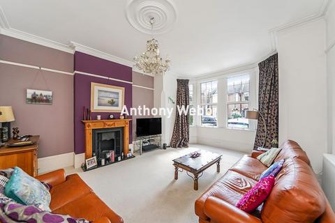 45 Grovelands Road, London, N13 4RJ