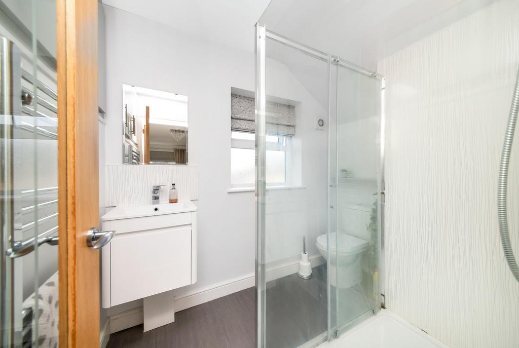 Bedroom one en suite shower room