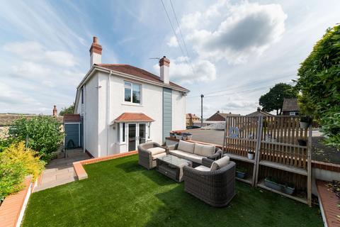 4 bedroom detached house for sale, Finlay House, Cliffe Street, Clayton West, HD8