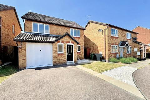 4 bedroom detached house for sale, Nicholls Close, Barton-Le-Clay, Bedford