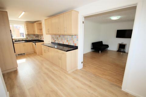 4 bedroom detached house for sale, Nicholls Close, Barton-Le-Clay, Bedford
