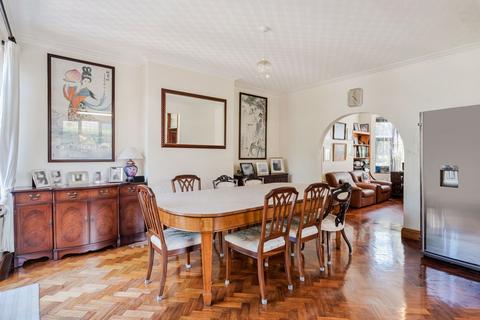 4 bedroom semi-detached house for sale, Temple Road, Epsom KT19