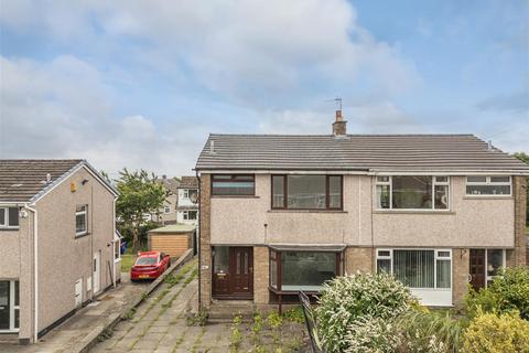 3 bedroom semi-detached house for sale, Illingworth Close, Halifax