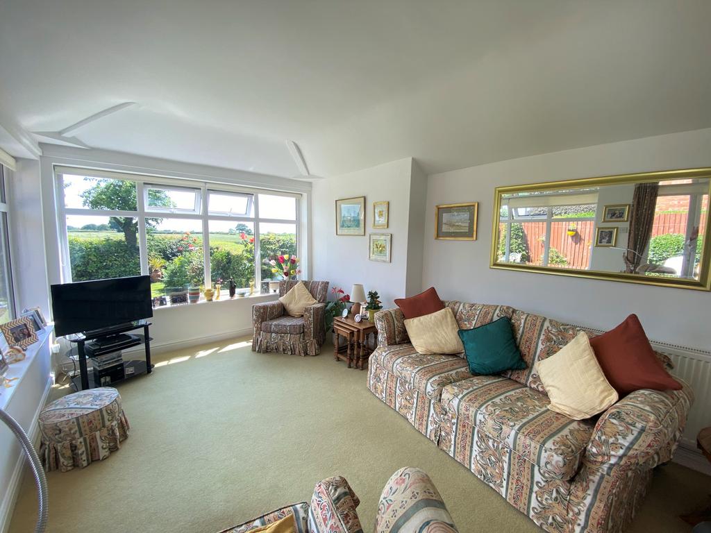 R Garden Room (2).jpg