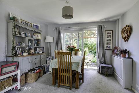 16 Sandy Lane, Westerham, TN16 1EB
