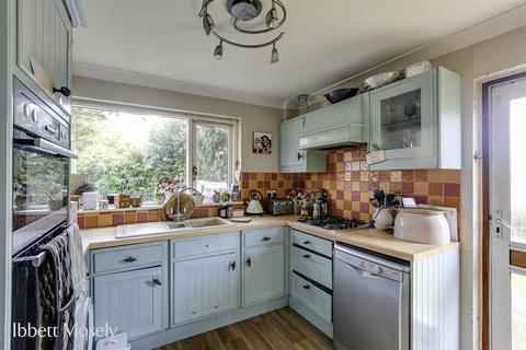 3 bedroom end of terrace house for sale, Sandy Lane, Westerham TN16