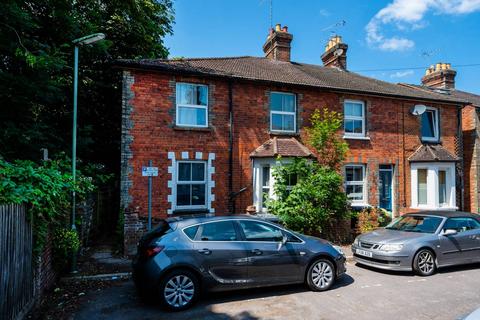 Acacia Road, Guildford, GU1