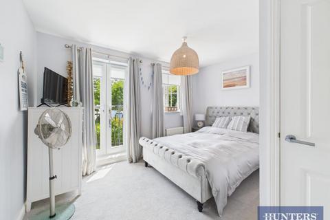 2 bedroom end of terrace house for sale, Sunrise Drive, The Bay, Filey