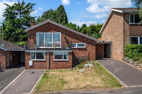 4 bedroom detached house for sale, Westfields, Catshill, Bromsgrove, Worcestershire, B61