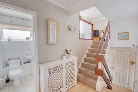 4 bedroom detached house for sale, Westfields, Catshill, Bromsgrove, Worcestershire, B61