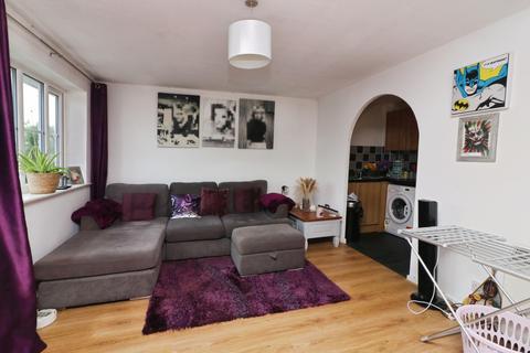 1 bedroom flat to rent, Peartree Lane, Welwyn Garden City, AL7