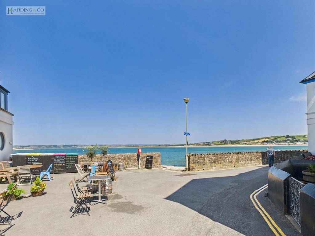 CAM01113 G0-PR0161-STILL023.jpg