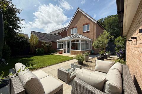 3 bedroom detached house for sale, Dunlin Grove, Southport PR9