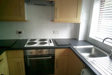 1 bedroom flat to rent, Hutchins Close, Hornchurch RM12