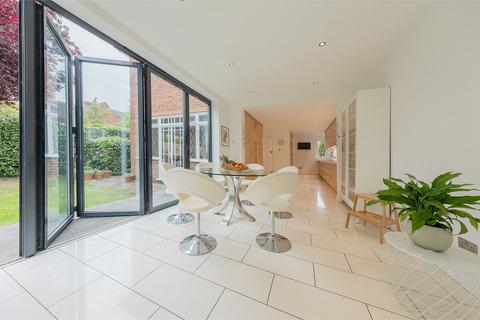 4 bedroom detached house for sale, Leicester LE2