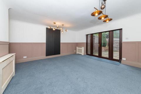 undefined, Goldings Rise, Loughton, IG10