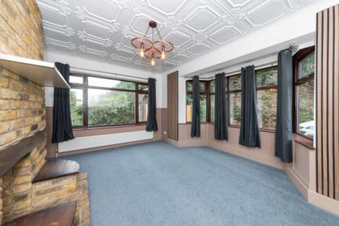 undefined, Goldings Rise, Loughton, IG10