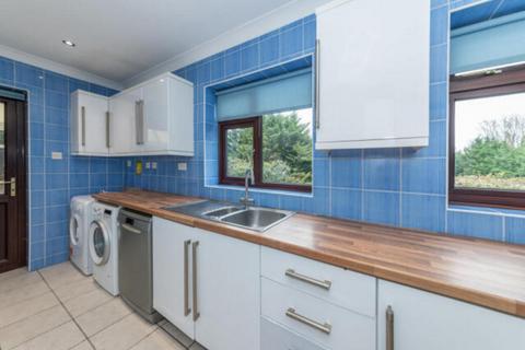 9 Goldings Rise, Loughton, IG10 2QP