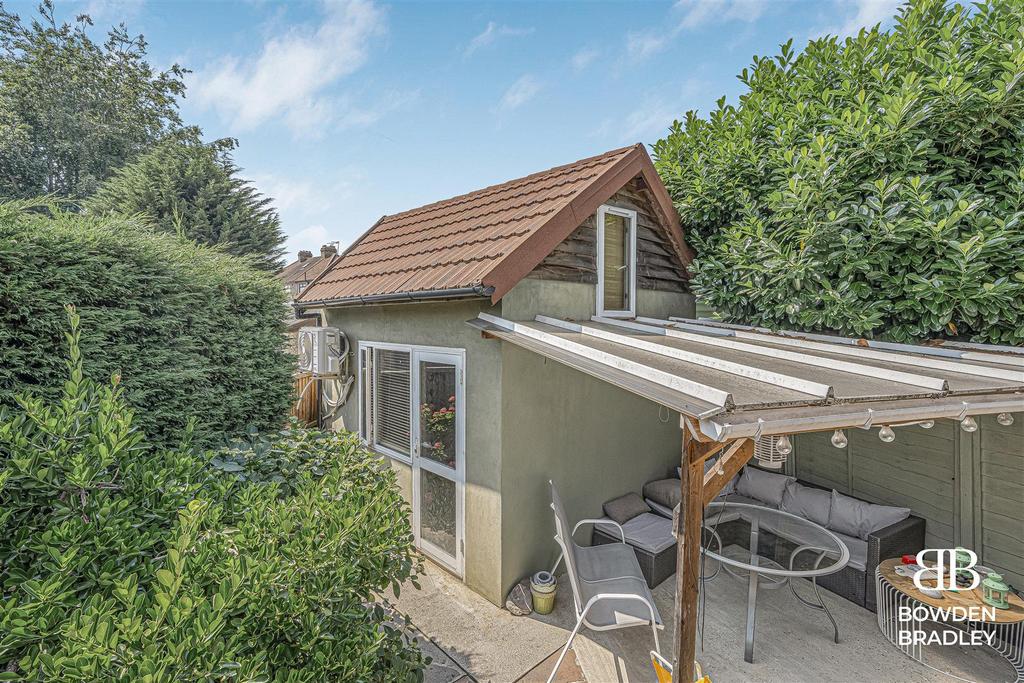 Outbuilding with loft room