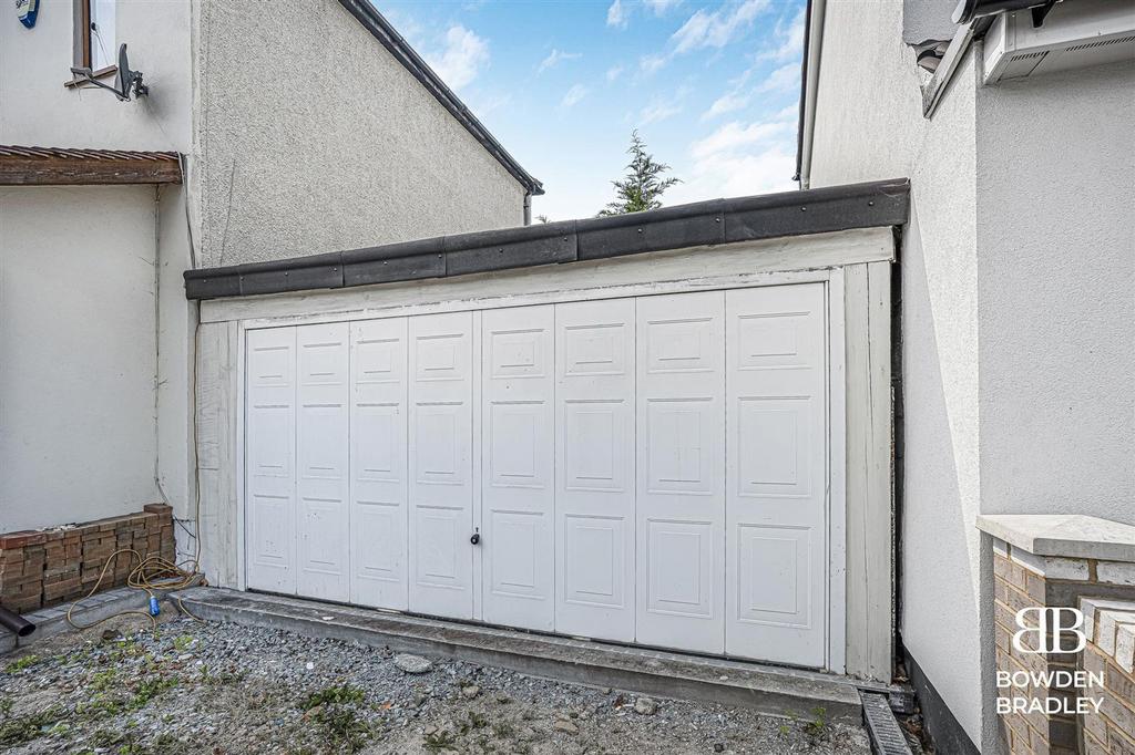 Double Garage