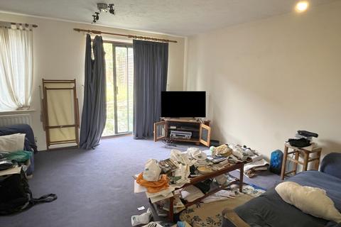 undefined, Tewkesbury GL20