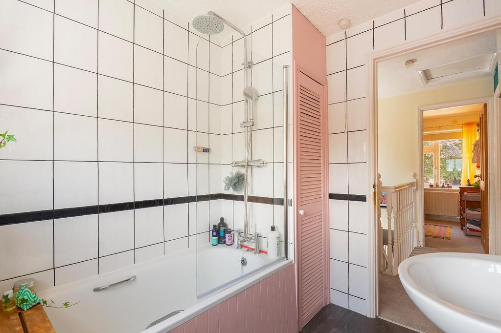 3 S3 RSAP - Bathroom B.jpg