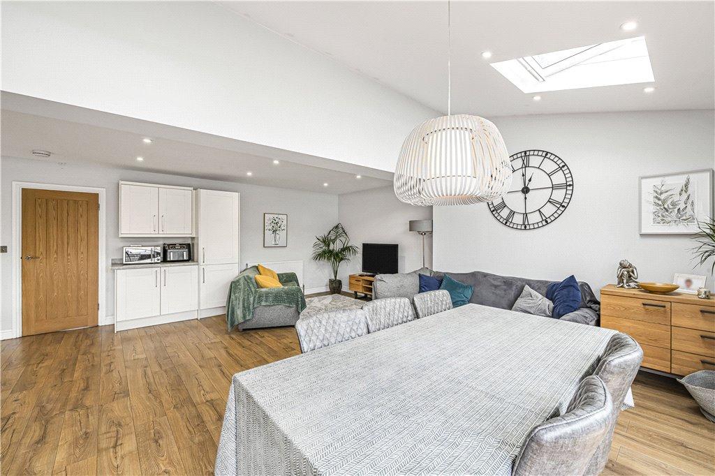 Kitchen/Living Room