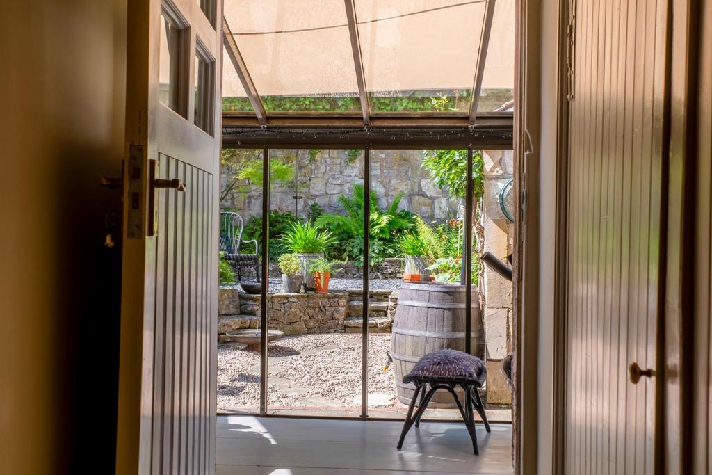 74 High Street-17.jpg