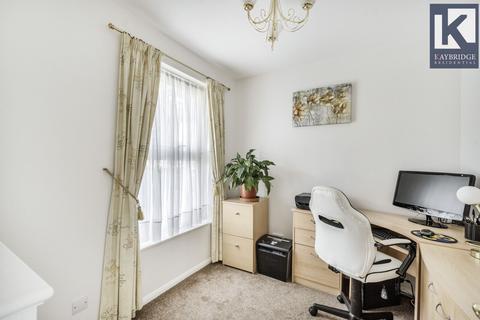 15 Northcliffe Close, Worcester Park, KT4 7DS