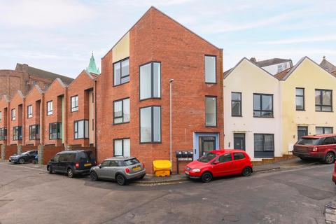 1 bedroom flat for sale, Bathwell Road, Totterdown