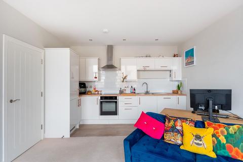 1 bedroom flat for sale, Bathwell Road, Totterdown
