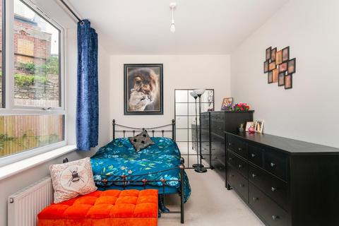 1 bedroom flat for sale, Bathwell Road, Totterdown