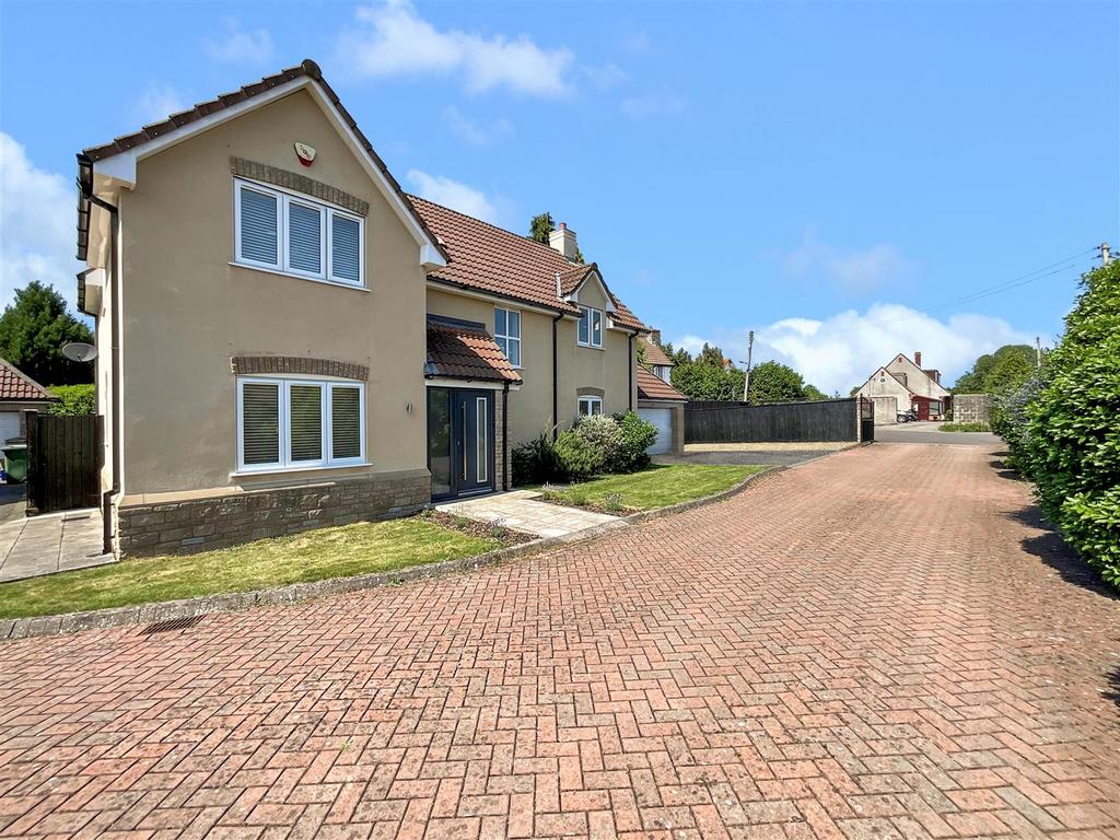 Front / Driveway