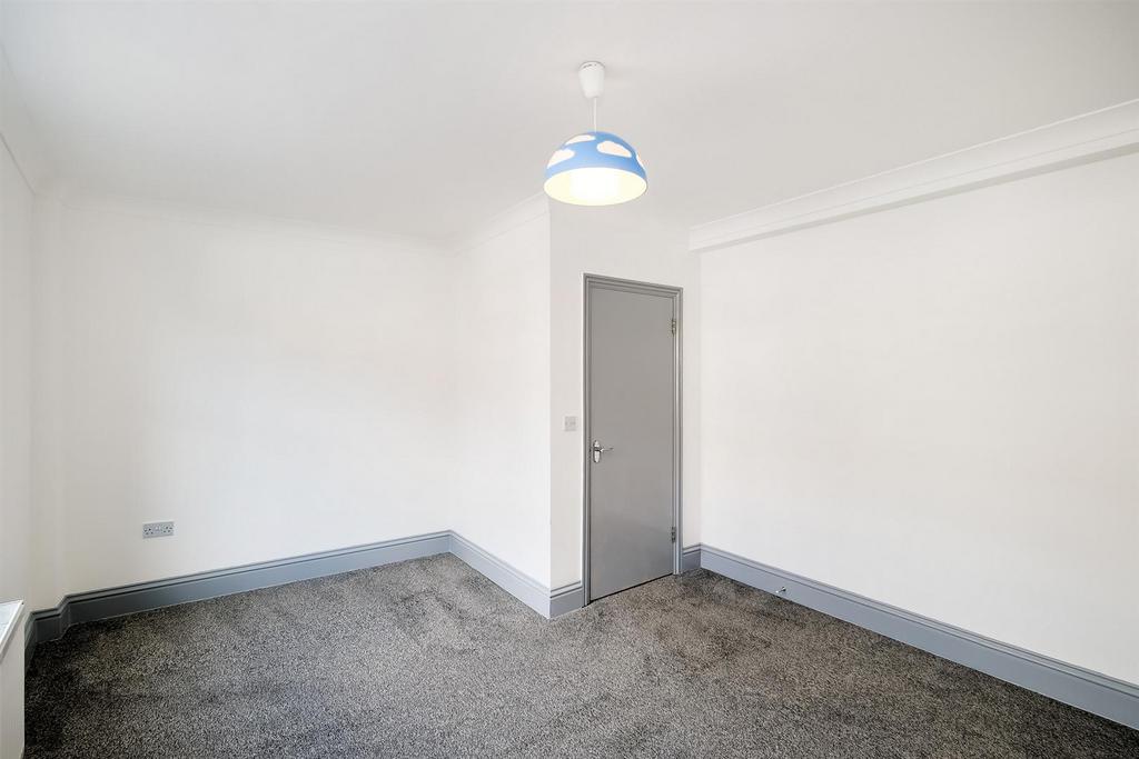 78-80 Spruce Hills Flat 1-12 web.jpg
